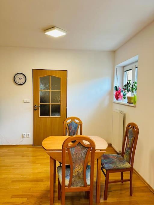 Family-Friendly Prague 5 Stay Luaran gambar