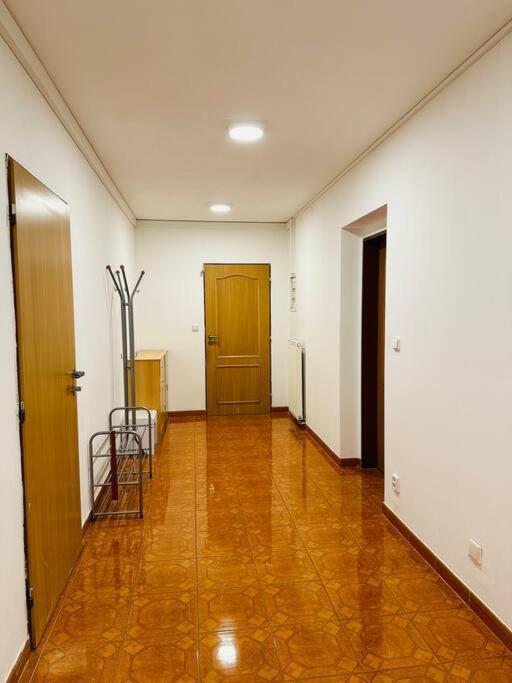 Family-Friendly Prague 5 Stay Luaran gambar